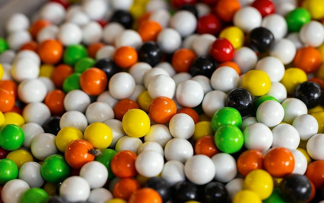 Geleneksel çikolatalar ve el yapımı bonbon çeşitleri